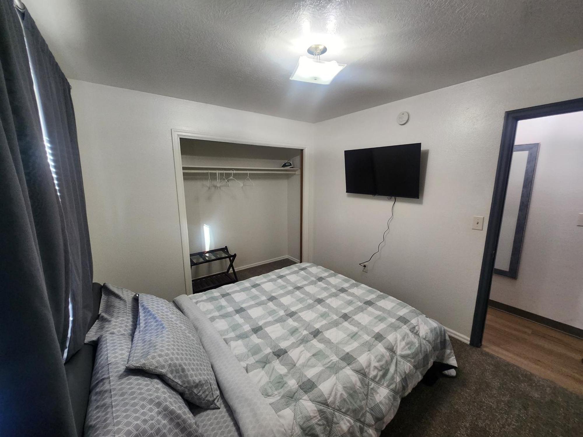 Newly Furnished Relaxing Stay Фэрбанкс Экстерьер фото